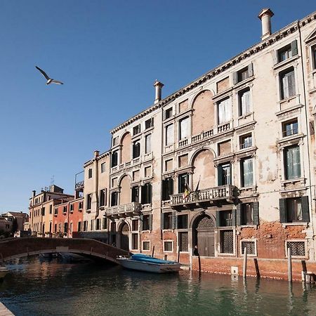 Appartamenti Inside Palazzo Foscarini Venedig Eksteriør billede