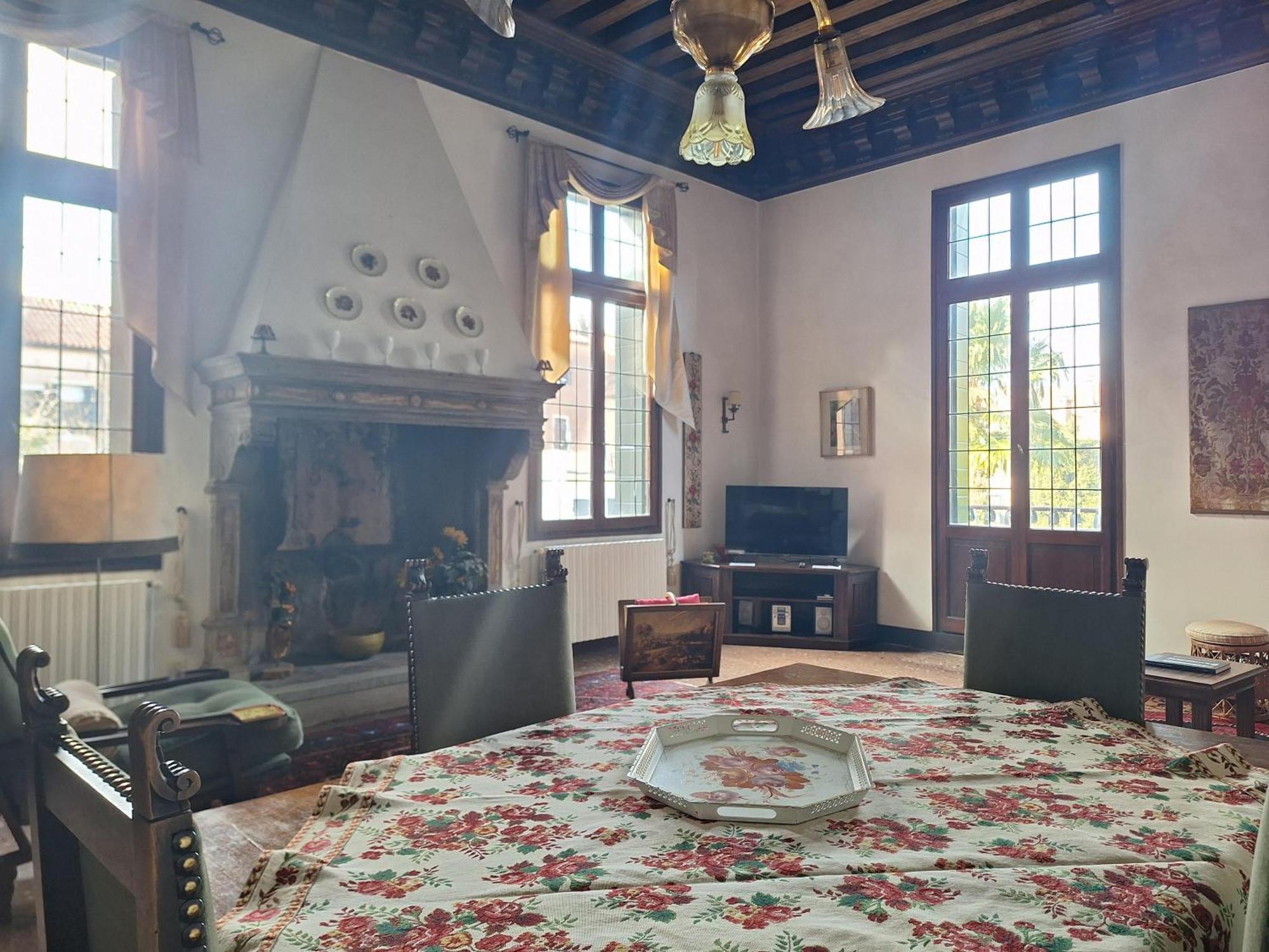 Appartamenti Inside Palazzo Foscarini Venedig Eksteriør billede