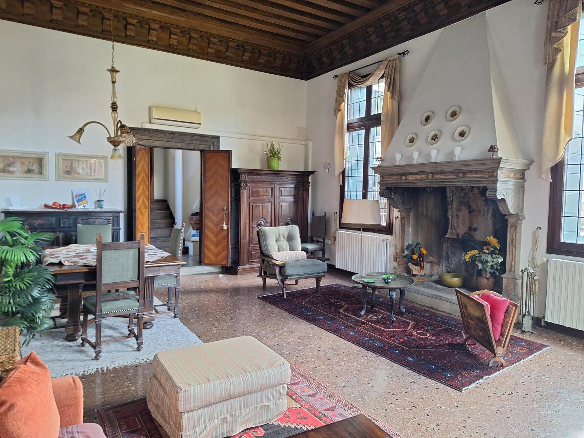 Appartamenti Inside Palazzo Foscarini Venedig Eksteriør billede