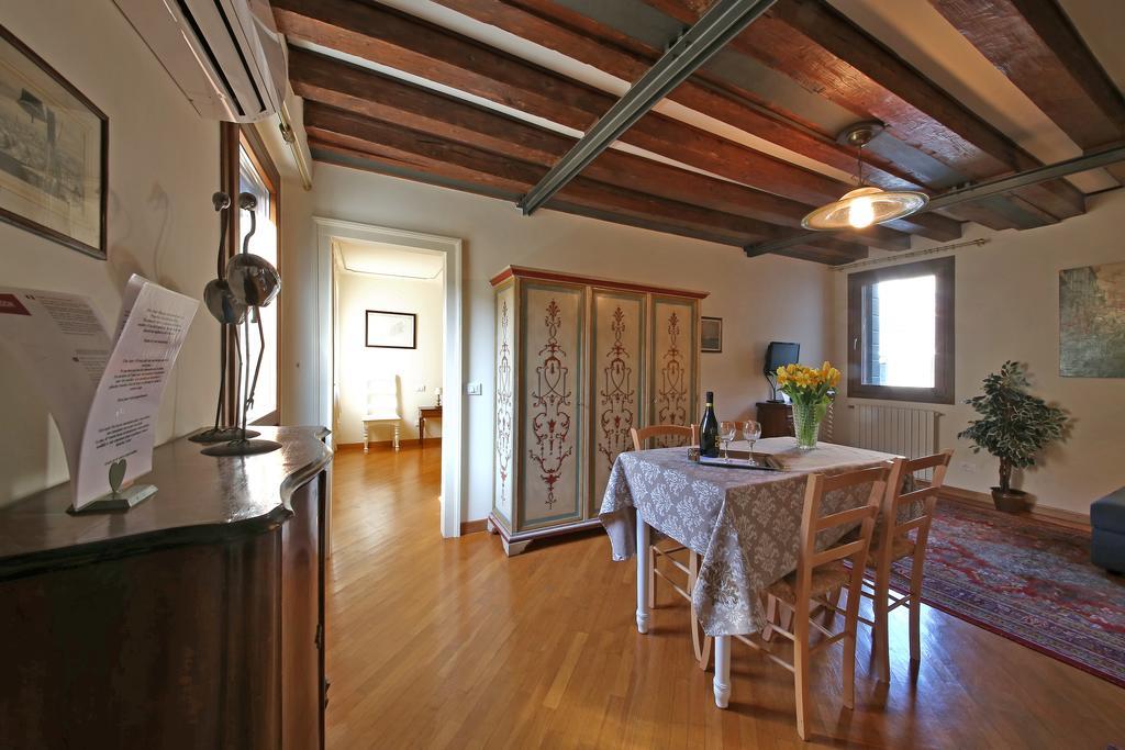 Appartamenti Inside Palazzo Foscarini Venedig Eksteriør billede