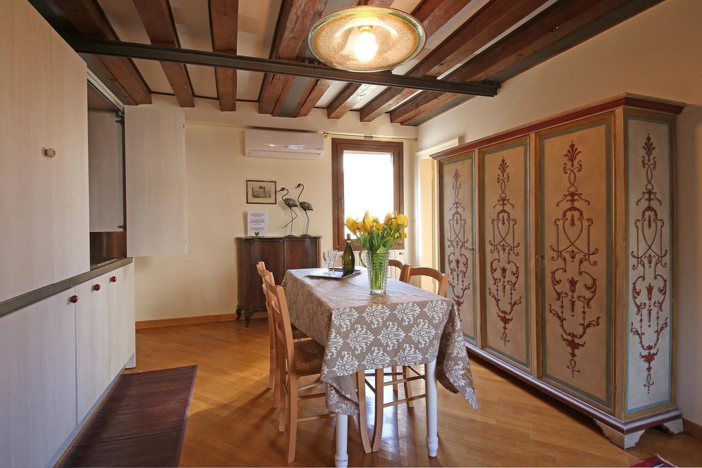 Appartamenti Inside Palazzo Foscarini Venedig Eksteriør billede